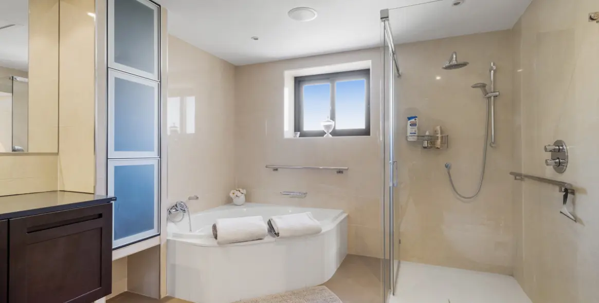 Краткосрочная аренда  отдельно стоящей виллы в Nueva Andalucía 8