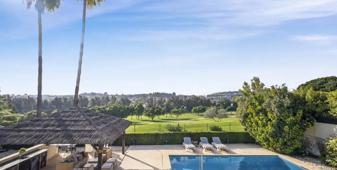 Краткосрочная аренда  отдельно стоящей виллы в Nueva Andalucía 12