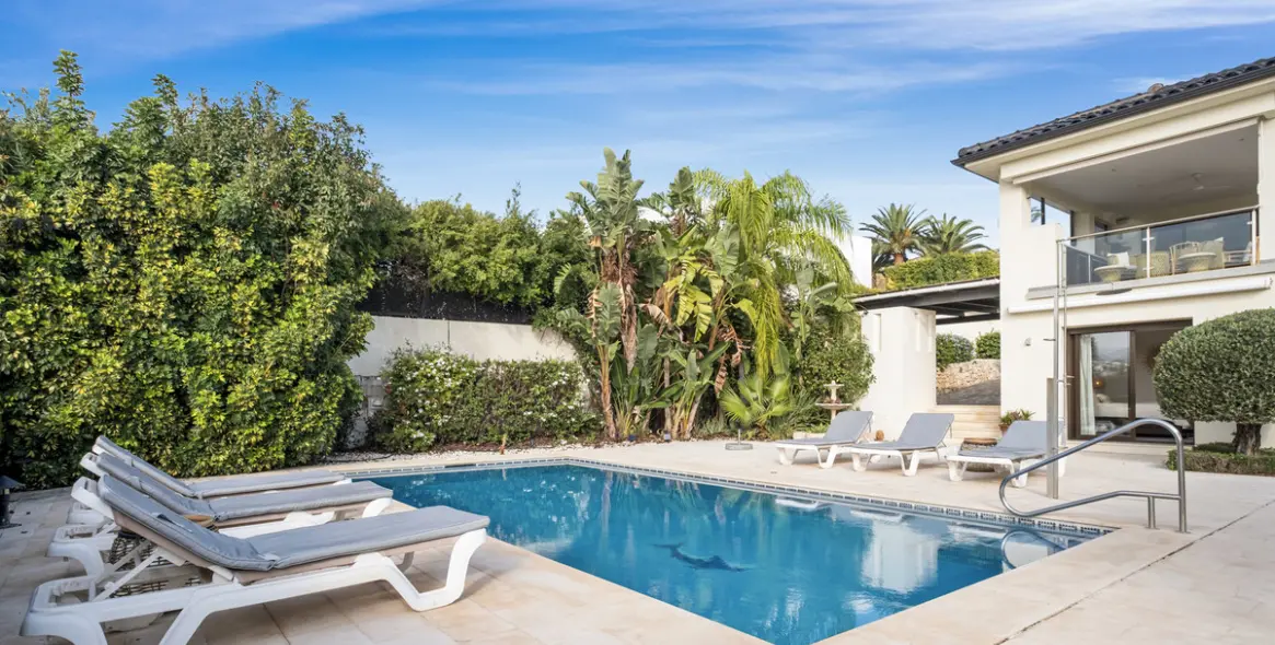 Краткосрочная аренда  отдельно стоящей виллы в Nueva Andalucía 14