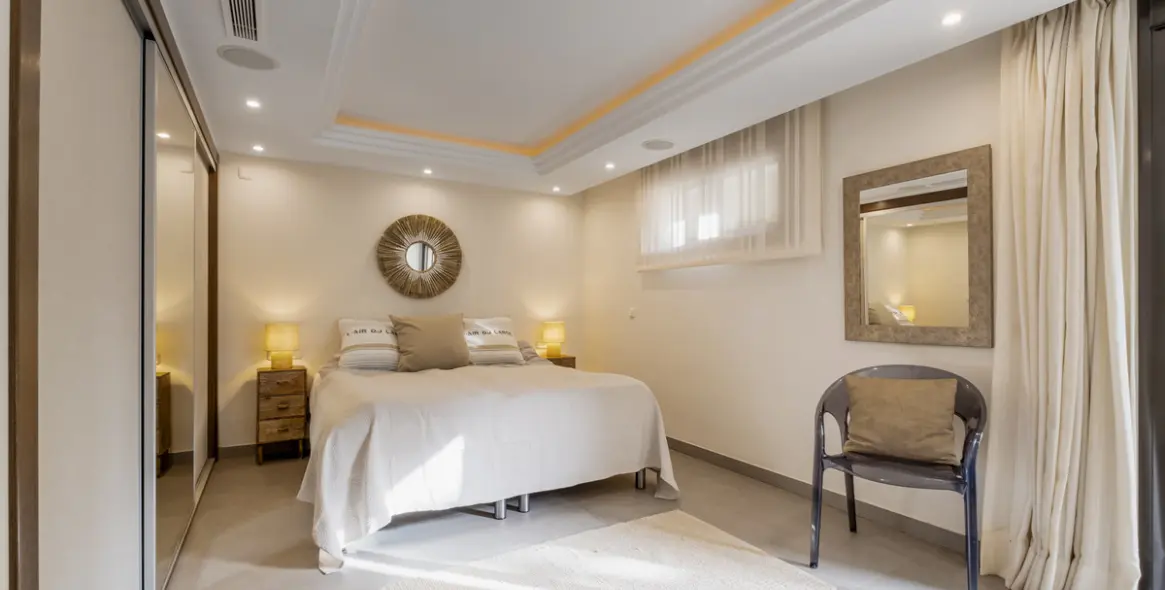 Краткосрочная аренда  отдельно стоящей виллы в Nueva Andalucía 15