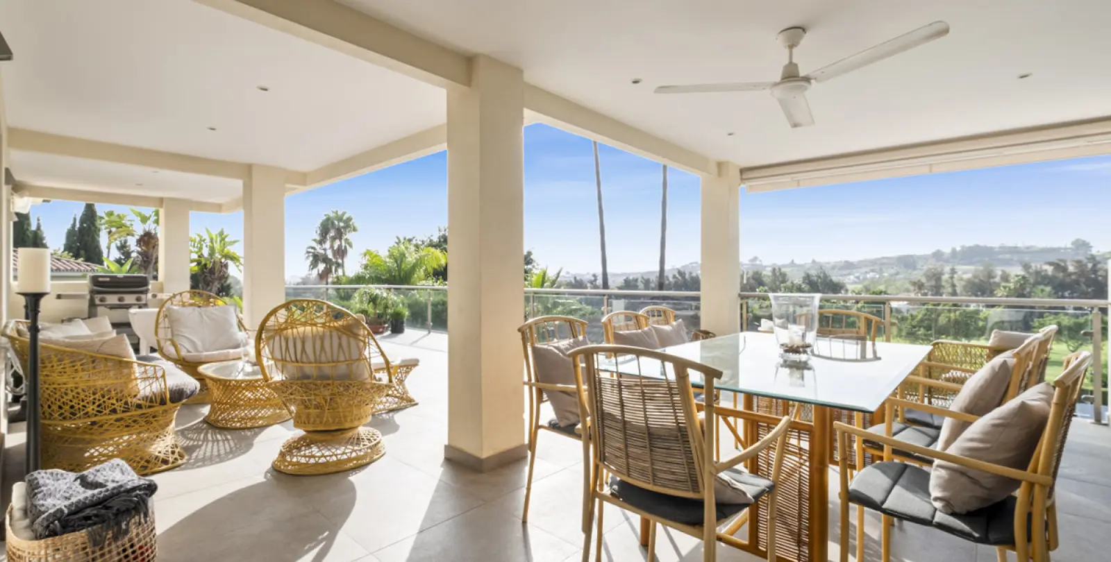 Short-term rent of detached villa in Nueva Andalucía 11