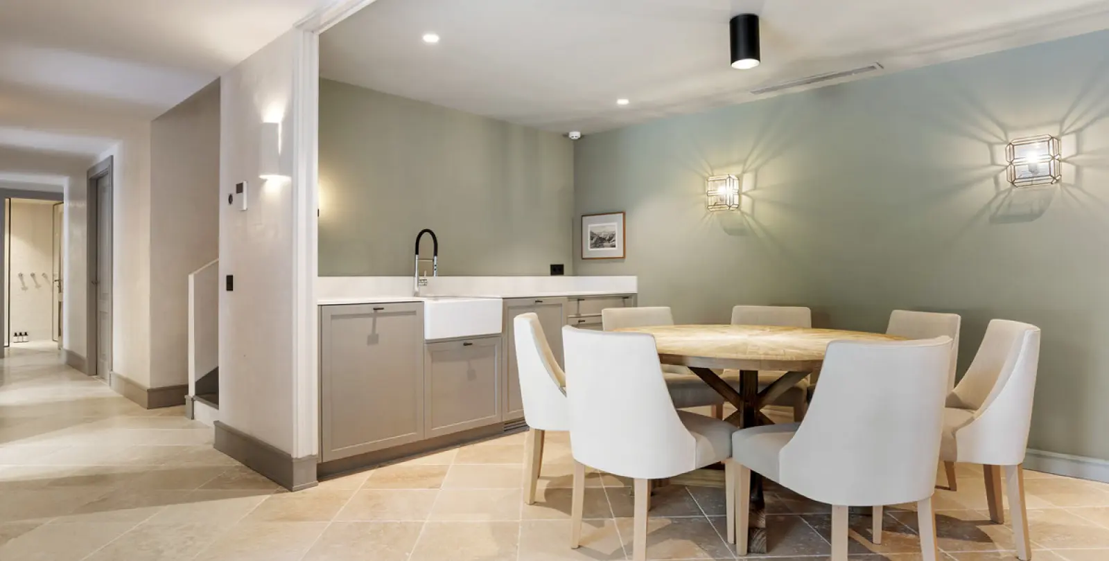 Short-term rent of detached villa in The Golden Mile 26