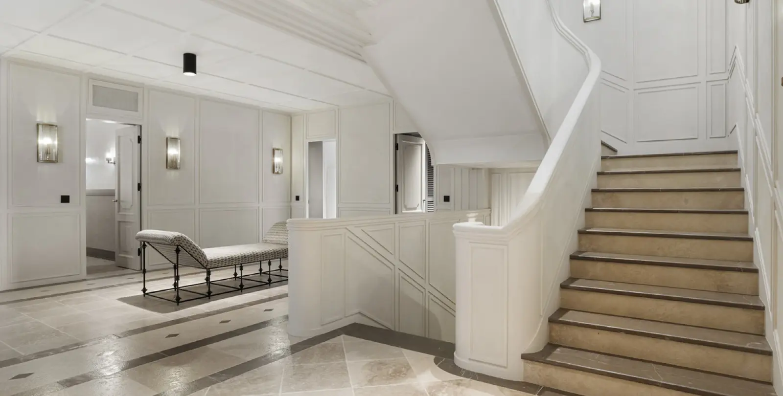 Short-term rent of detached villa in The Golden Mile 32