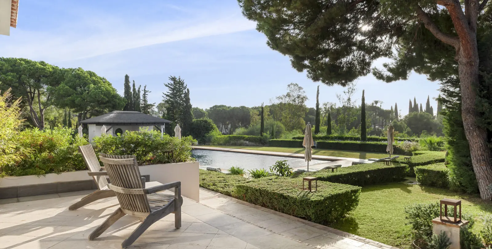 Short-term rent of detached villa in The Golden Mile 35