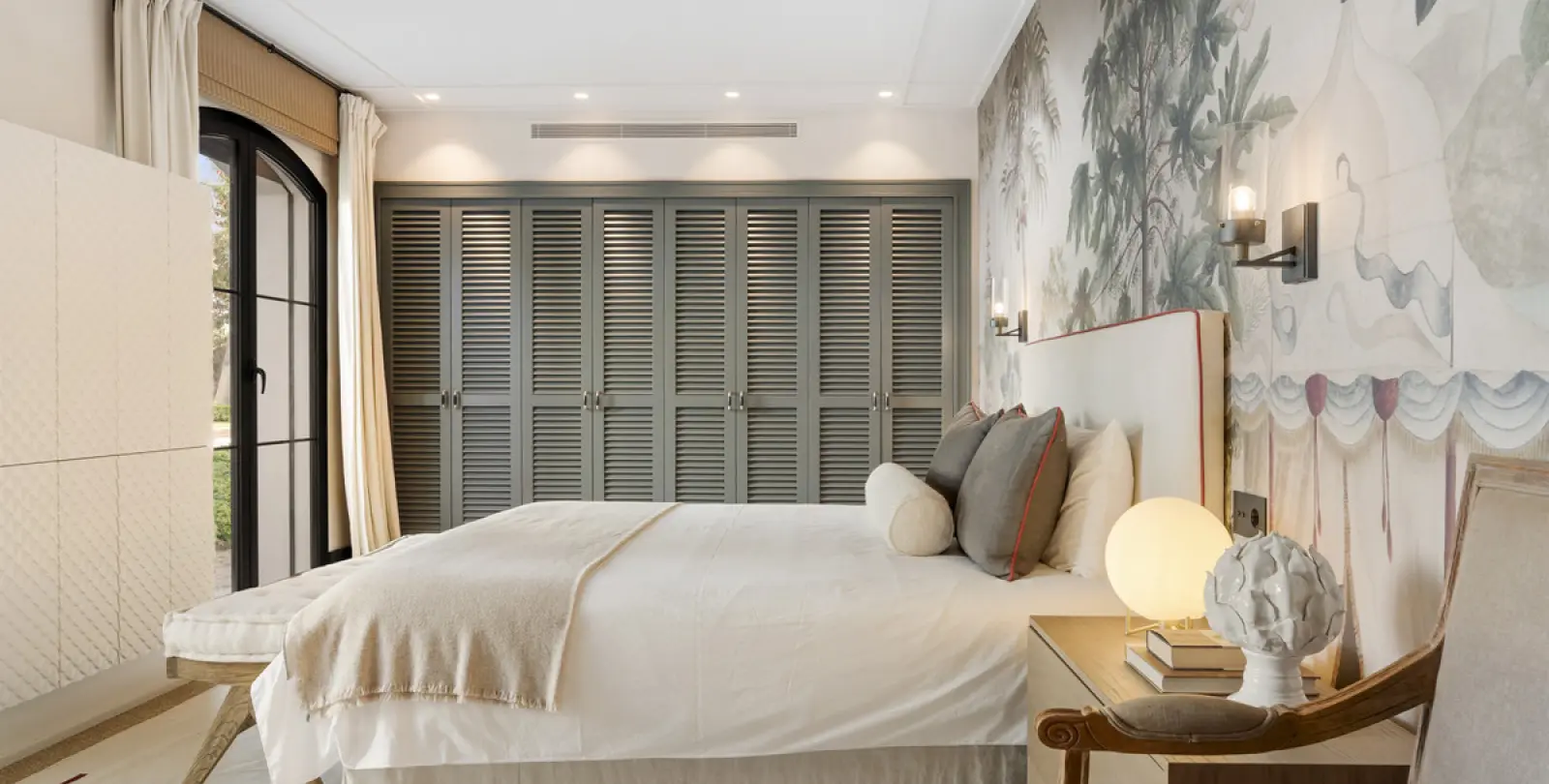 Short-term rent of detached villa in The Golden Mile 59