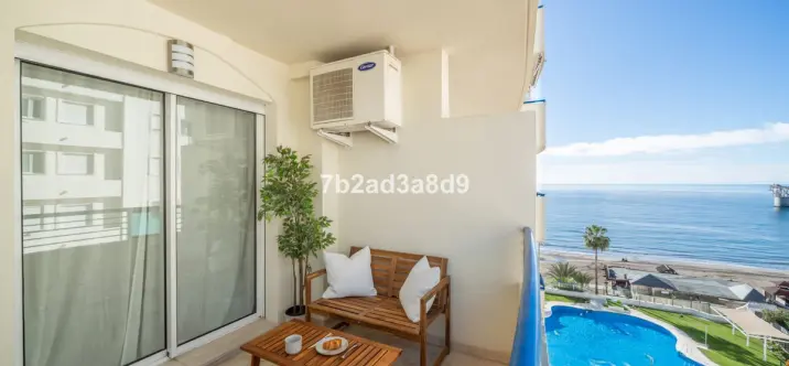 Alquiler a largo plazo de apartamento en planta media en Marbella 0