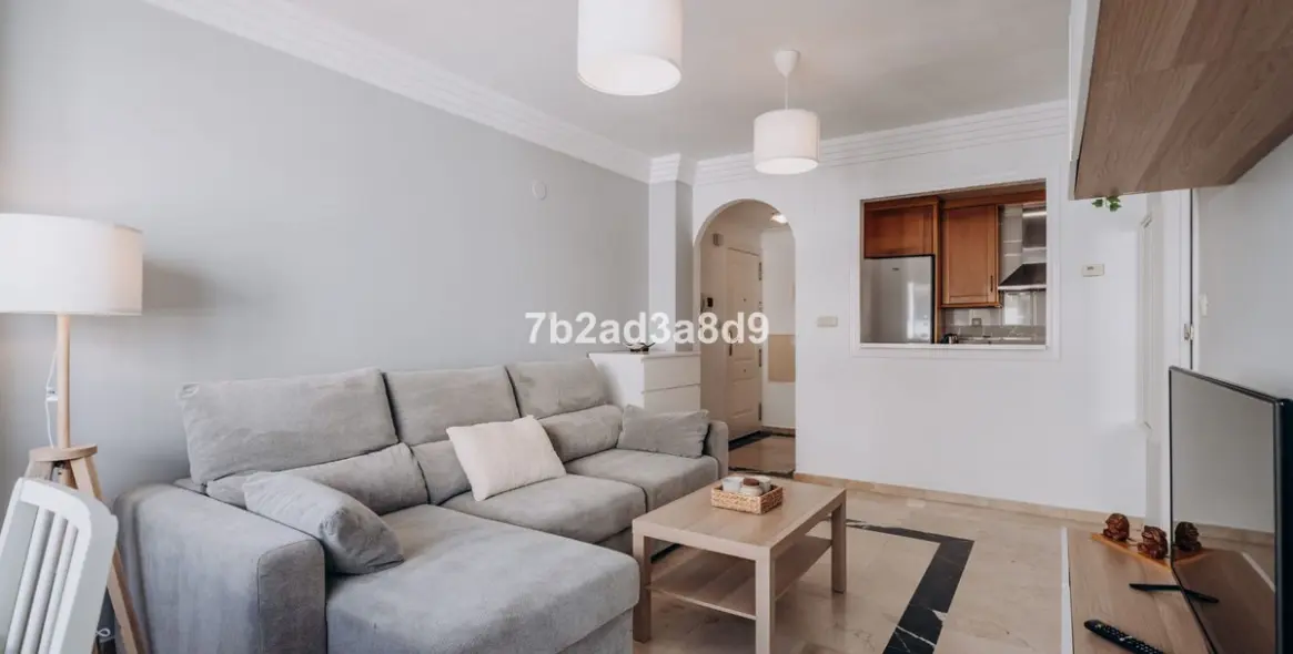 Long-term rent of middle floor apartment in Marbella 2