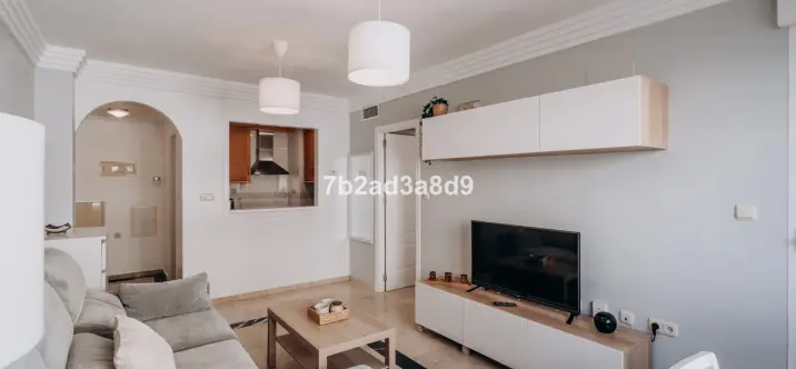 Alquiler a largo plazo de apartamento en planta media en Marbella 2