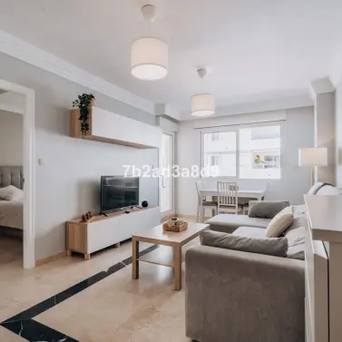 Alquiler a largo plazo de apartamento en planta media en Marbella