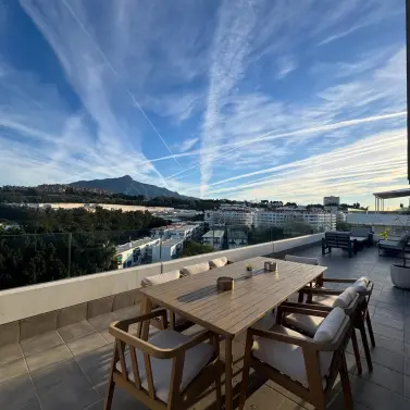 Long-term rent of penthouse in Nueva Andalucía