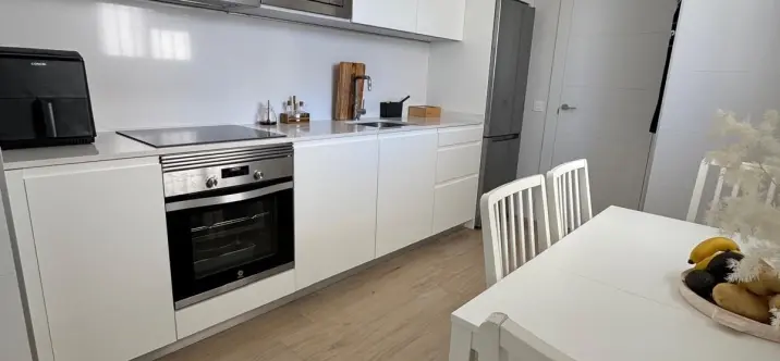 Long-term rent of penthouse in Nueva Andalucía 2