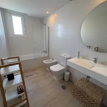 Long-term rent of penthouse in Nueva Andalucía