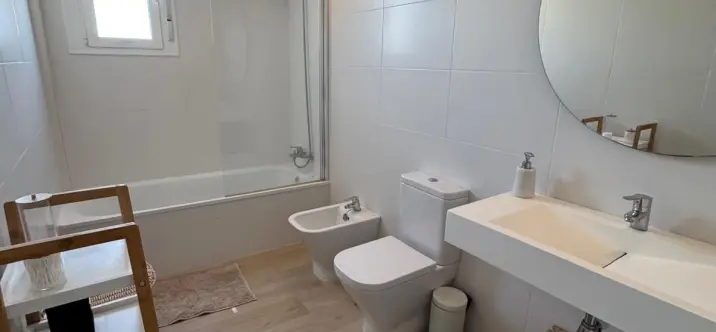 Long-term rent of penthouse in Nueva Andalucía 3