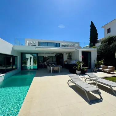 Долгосрочная аренда  отдельно стоящей виллы в Benahavís