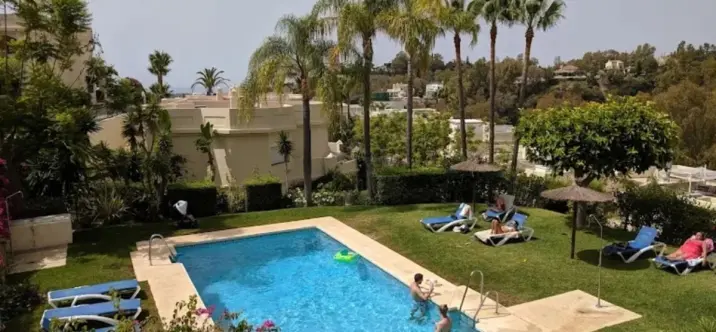 Alquiler a largo plazo de adosado en La Quinta 0