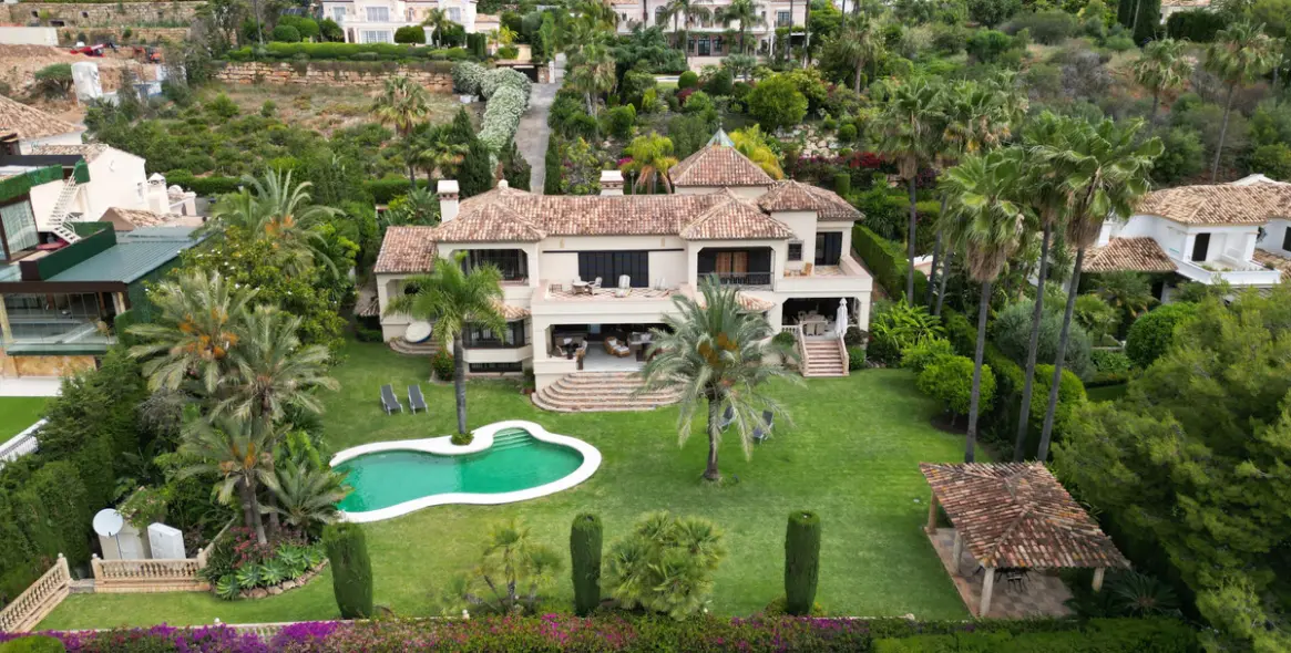 Долгосрочная аренда  отдельно стоящей виллы в Sierra Blanca 1