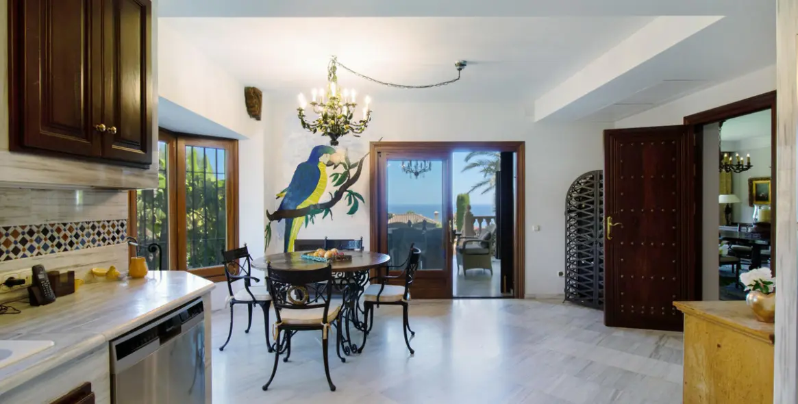 Долгосрочная аренда  отдельно стоящей виллы в Sierra Blanca 6