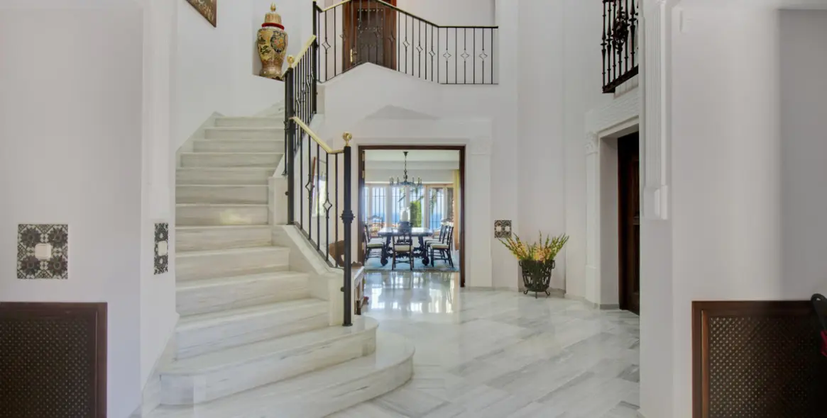 Долгосрочная аренда  отдельно стоящей виллы в Sierra Blanca 16