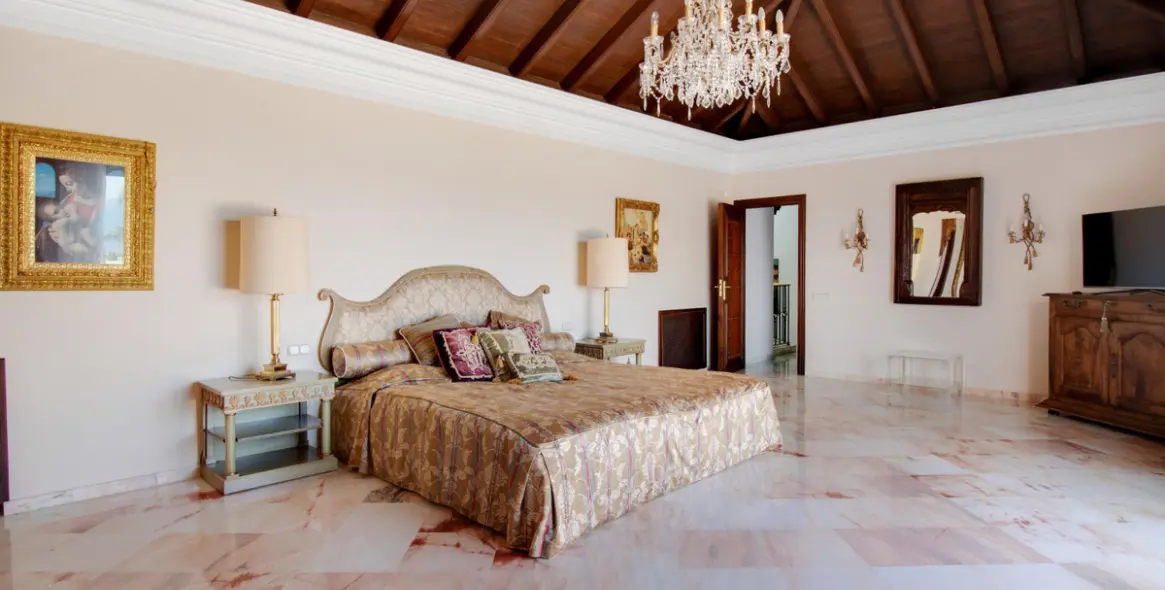 Долгосрочная аренда  отдельно стоящей виллы в Sierra Blanca 21