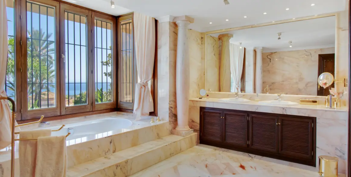 Долгосрочная аренда  отдельно стоящей виллы в Sierra Blanca 25