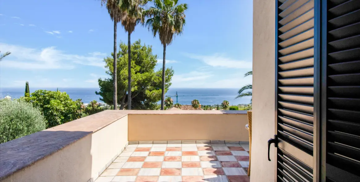 Долгосрочная аренда  отдельно стоящей виллы в Sierra Blanca 28