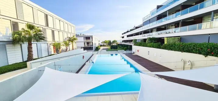 Sale of middle floor apartment in Punta Chullera 0