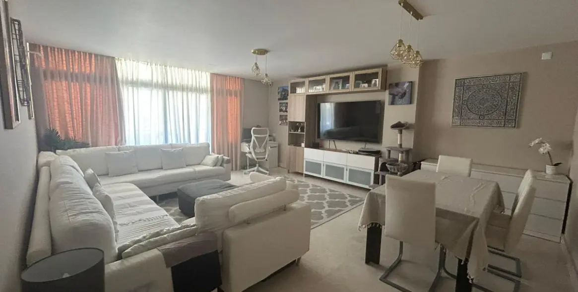 Sale of middle floor apartment in Punta Chullera 2