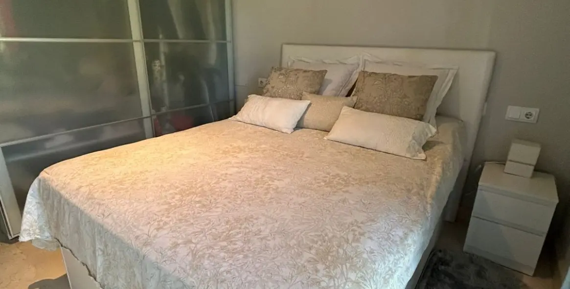 Sale of middle floor apartment in Punta Chullera 7