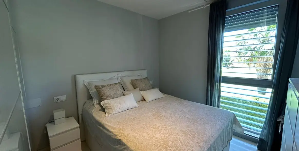 Sale of middle floor apartment in Punta Chullera 8