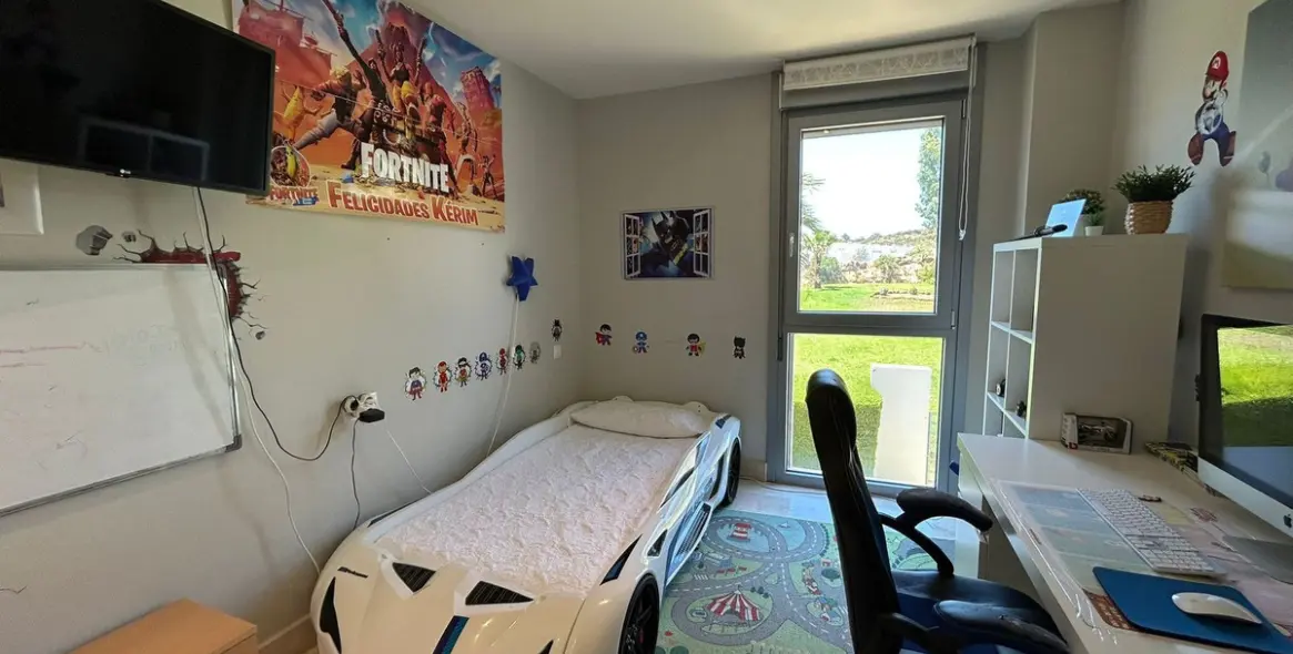 Sale of middle floor apartment in Punta Chullera 9