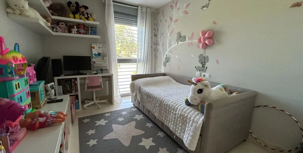 Sale of middle floor apartment in Punta Chullera 10