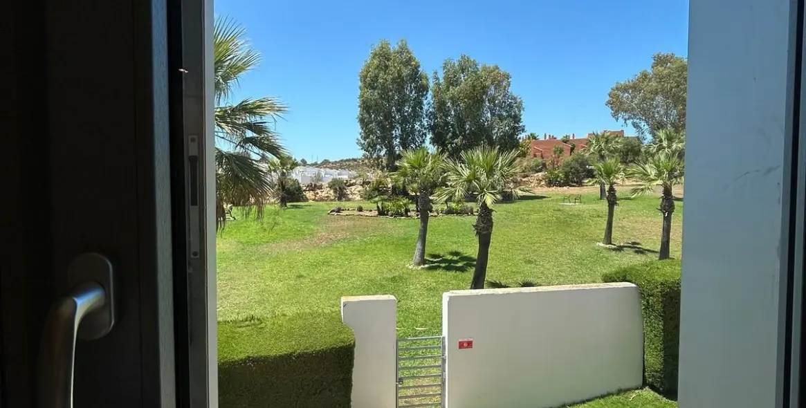 Sale of middle floor apartment in Punta Chullera 19