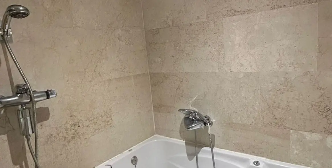 Sale of middle floor apartment in Punta Chullera 22