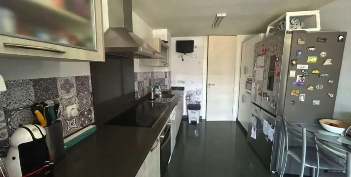 Sale of middle floor apartment in Punta Chullera 26