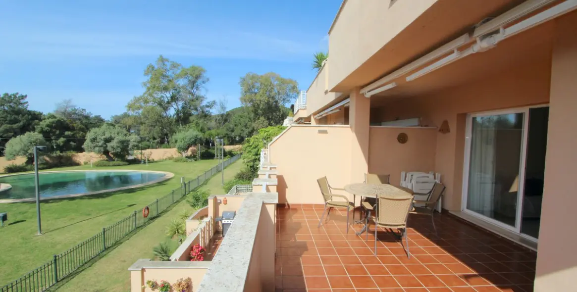 Продажа апартаментов на среднем этаже в Elviria 1