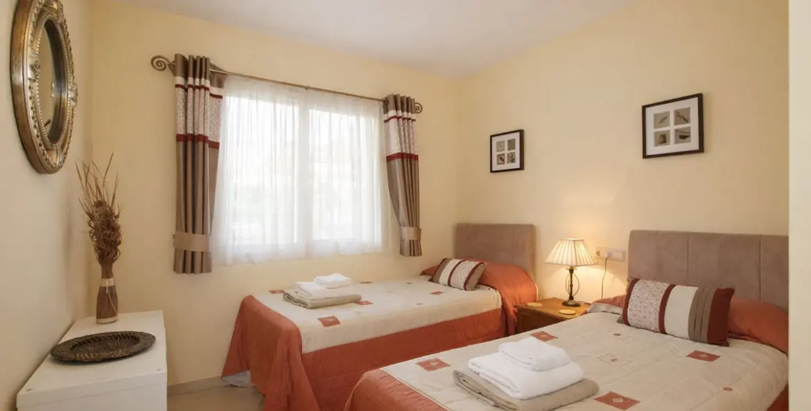 Продажа апартаментов на среднем этаже в Elviria 33