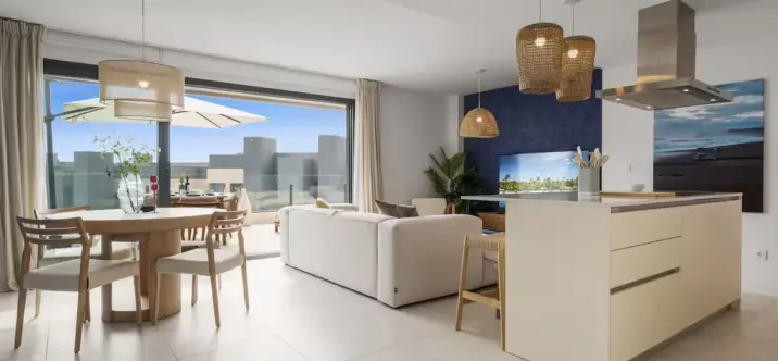 Venta de apartamento en planta media en Selwo 1