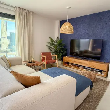 Venta de apartamento en planta media en Selwo