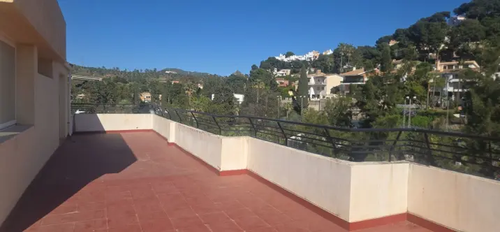 Venta de ático en El Palo 0