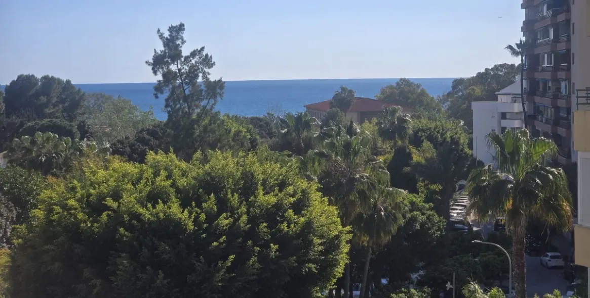 Venta de ático en El Palo 7