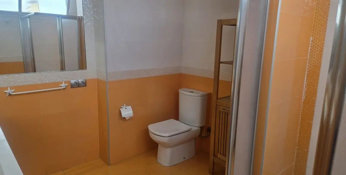 Venta de ático en El Palo 15