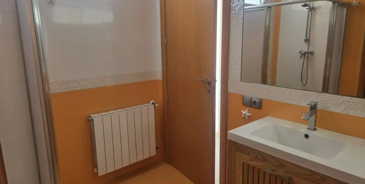 Venta de ático en El Palo 32