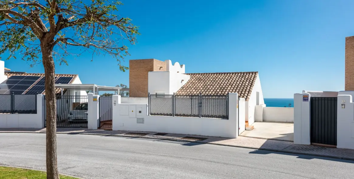Venta de villa independiente en Benalmadena Costa 25
