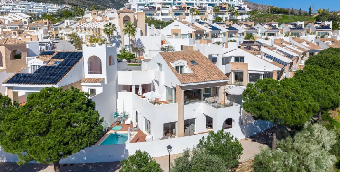 Venta de villa independiente en Benalmadena Costa 26