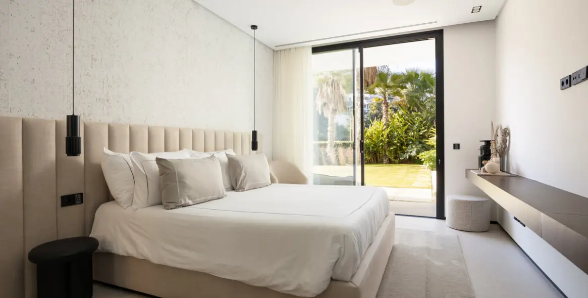 Venta de villa independiente en El Madroñal 23