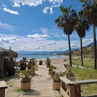 Alquiler a largo plazo de apartamento en planta media en Río Real