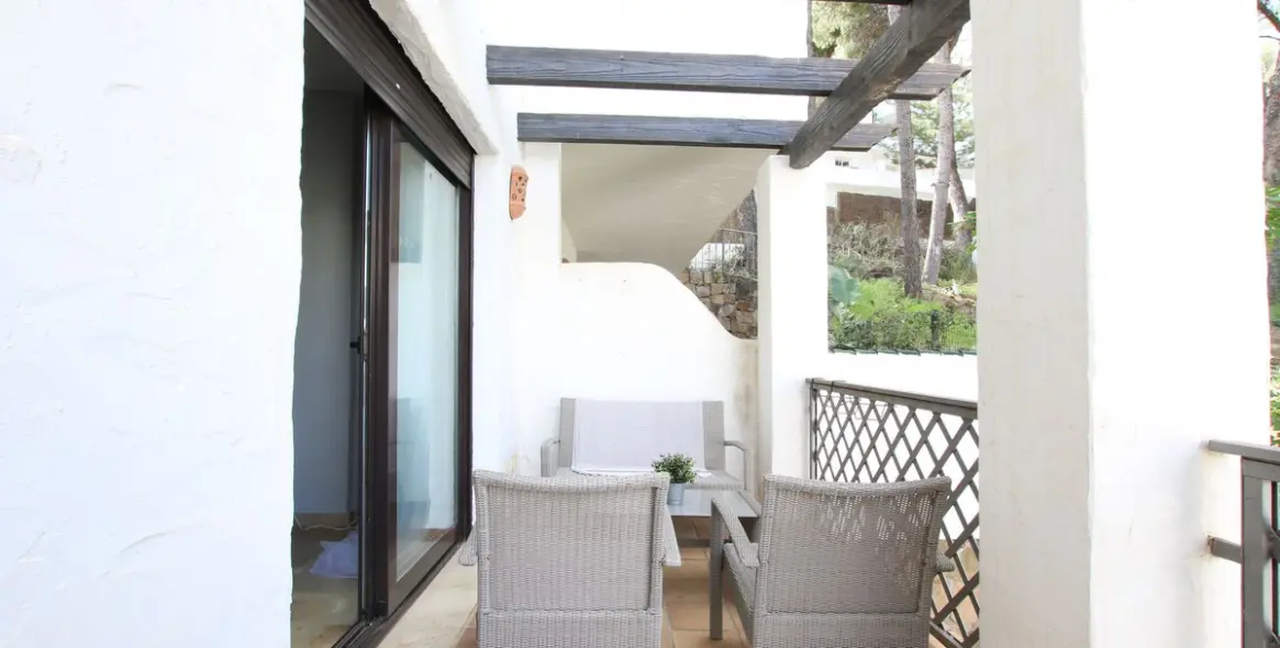 Alquiler a largo plazo de apartamento en planta media en Río Real 29