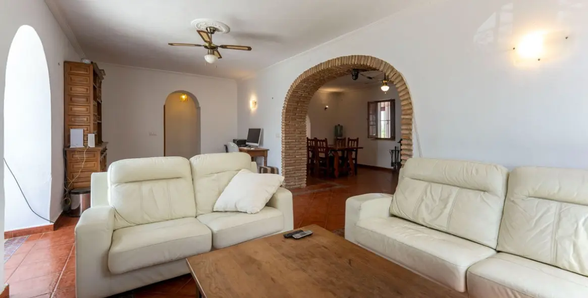 Sale of finca - cortijo in Coín 5