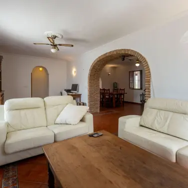 Sale of finca - cortijo in Coín