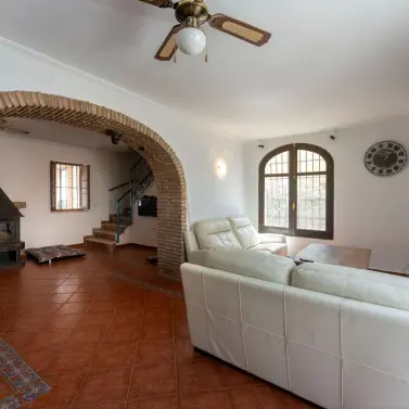 Sale of finca - cortijo in Coín